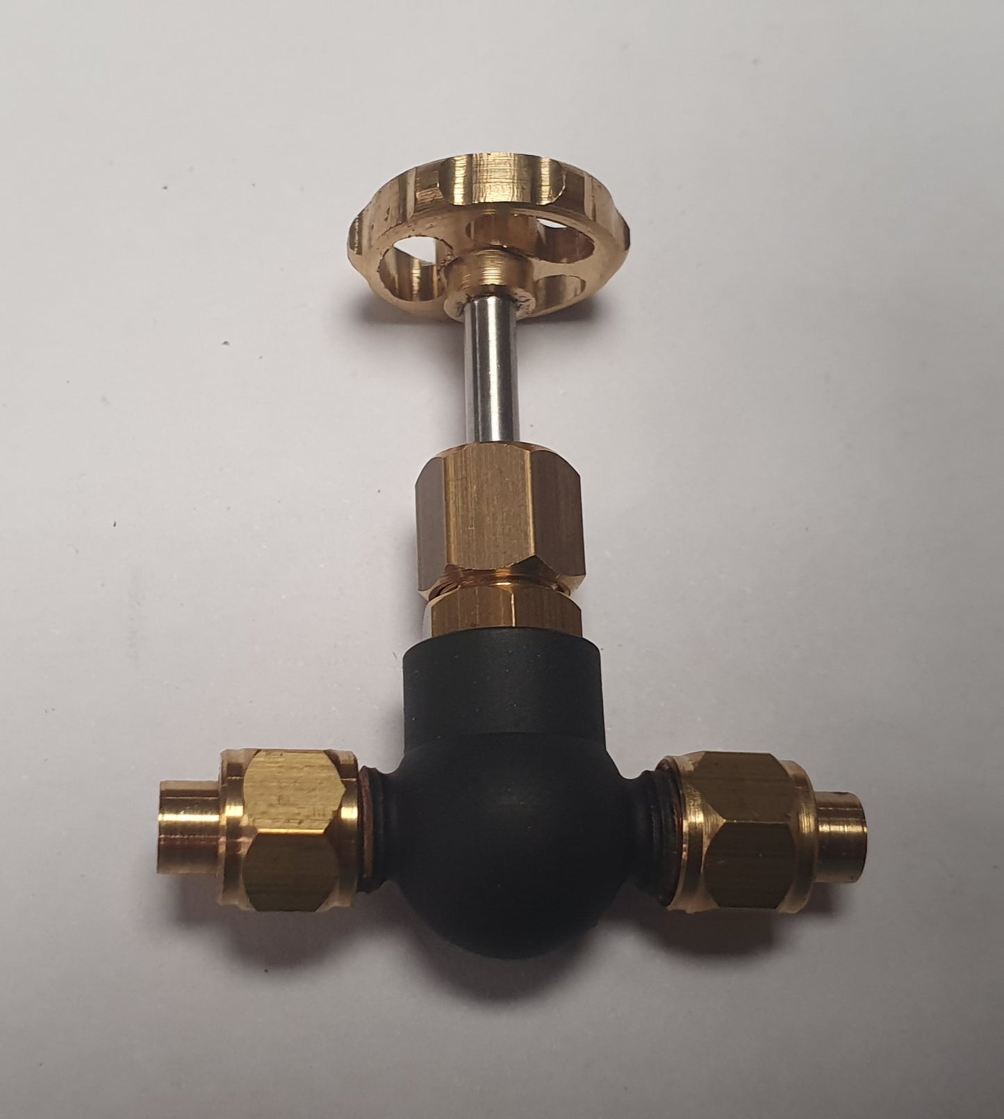 Tony Green Steam Fittings : 1/4" x 40 tpi  180 degree valve. G229A