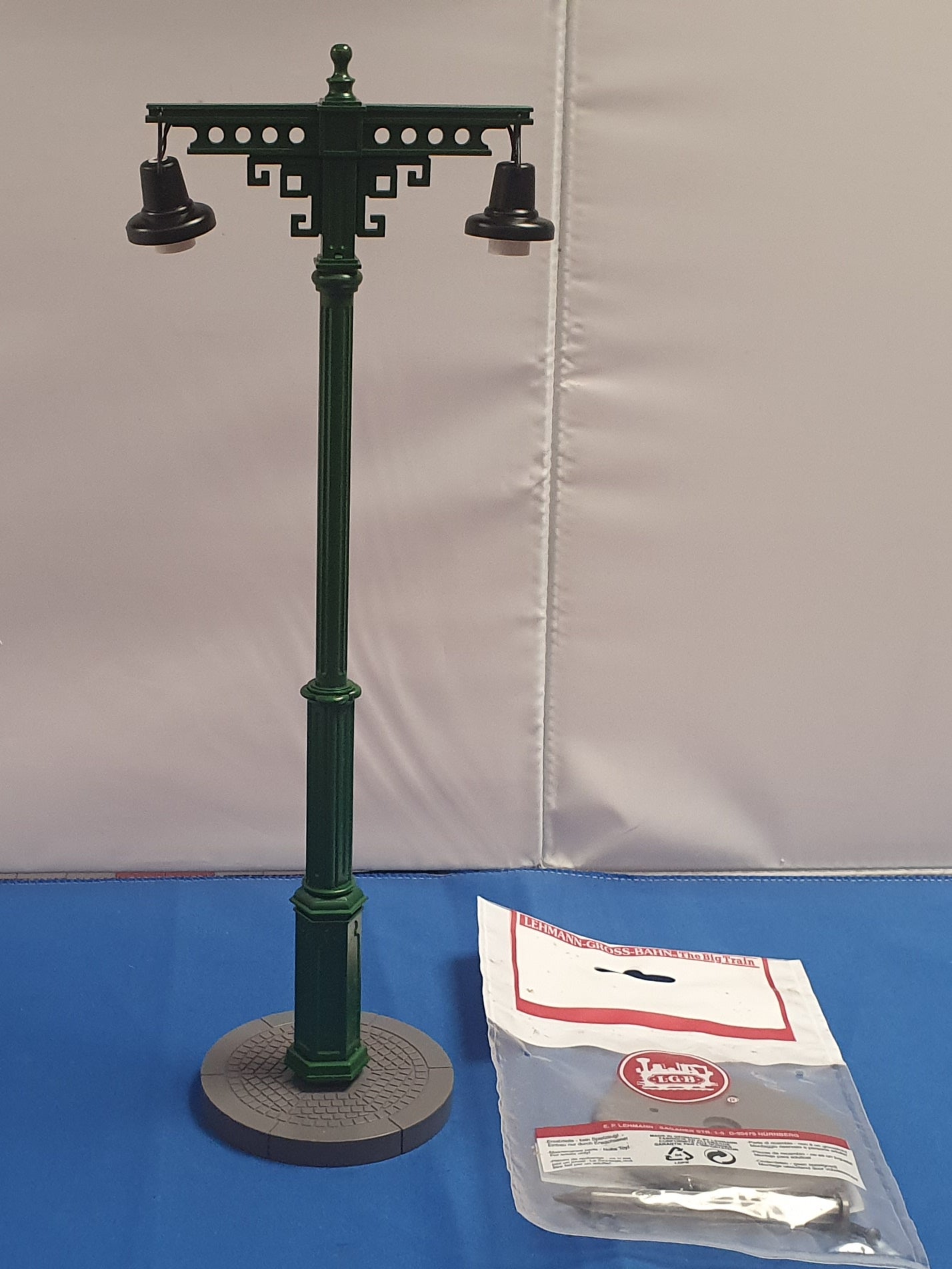 LGB G Scale Double Station light. 50560