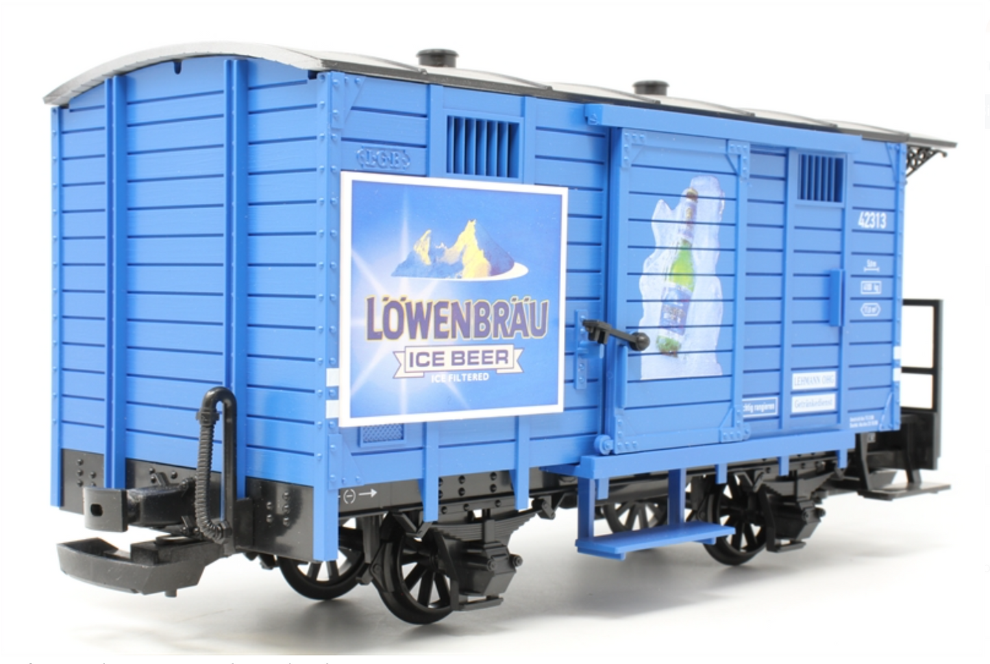 LGB Refrigerated Beer Wagon - 'Lowenbrau' - 42313